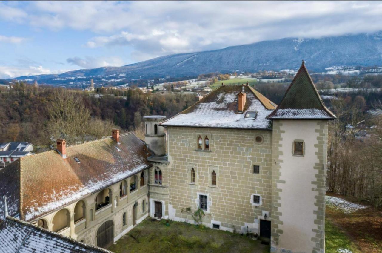 Chateau De Montpon - Grand Logement Apartamento Saint-Sylvestre  Exterior foto